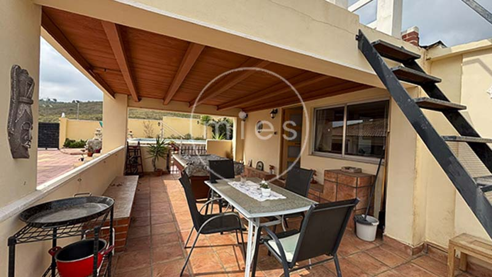 chalet en Turís, chalet en venta Turís, chalet con piscina Turís, chalet Valencia, casa en Turís, chalet independiente Valencia, chalet con parcela, chalet con piscina Valencia, vivienda en Turís, casa con jardín, chalet 9 habitaciones, inversión inmobiliaria Turís, alquiler vacacional Turís, chalet para familias, inmobiliaria Turís, MIES Inmobiliaria