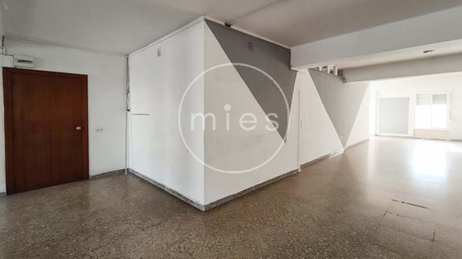 local en venta Alaquàs, local Alaquàs, local centro Alaquàs, local con cambio de uso a vivienda, cambio de uso local a vivienda Alaquàs, vivienda en venta Alaquàs, local primera planta Alaquàs, inversión inmobiliaria Alaquàs, local cerca estación Alaquàs, local Aldaia, inmueble Alaquàs, MIES inmobiliaria, MIES Alaquàs, local para reformar Alaquàs