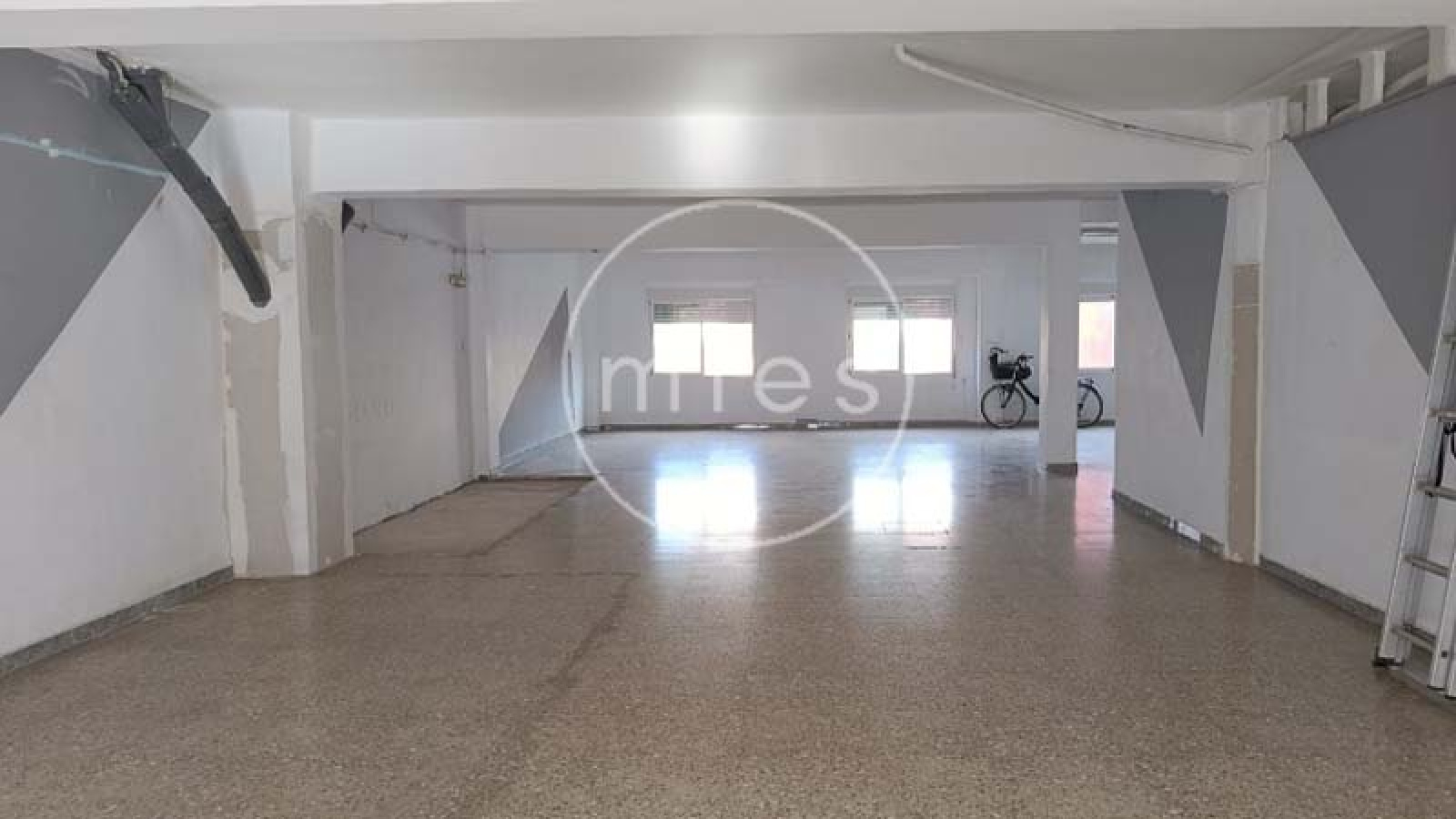 local en venta Alaquàs, local Alaquàs, local centro Alaquàs, local con cambio de uso a vivienda, cambio de uso local a vivienda Alaquàs, vivienda en venta Alaquàs, local primera planta Alaquàs, inversión inmobiliaria Alaquàs, local cerca estación Alaquàs, local Aldaia, inmueble Alaquàs, MIES inmobiliaria, MIES Alaquàs, local para reformar Alaquàs