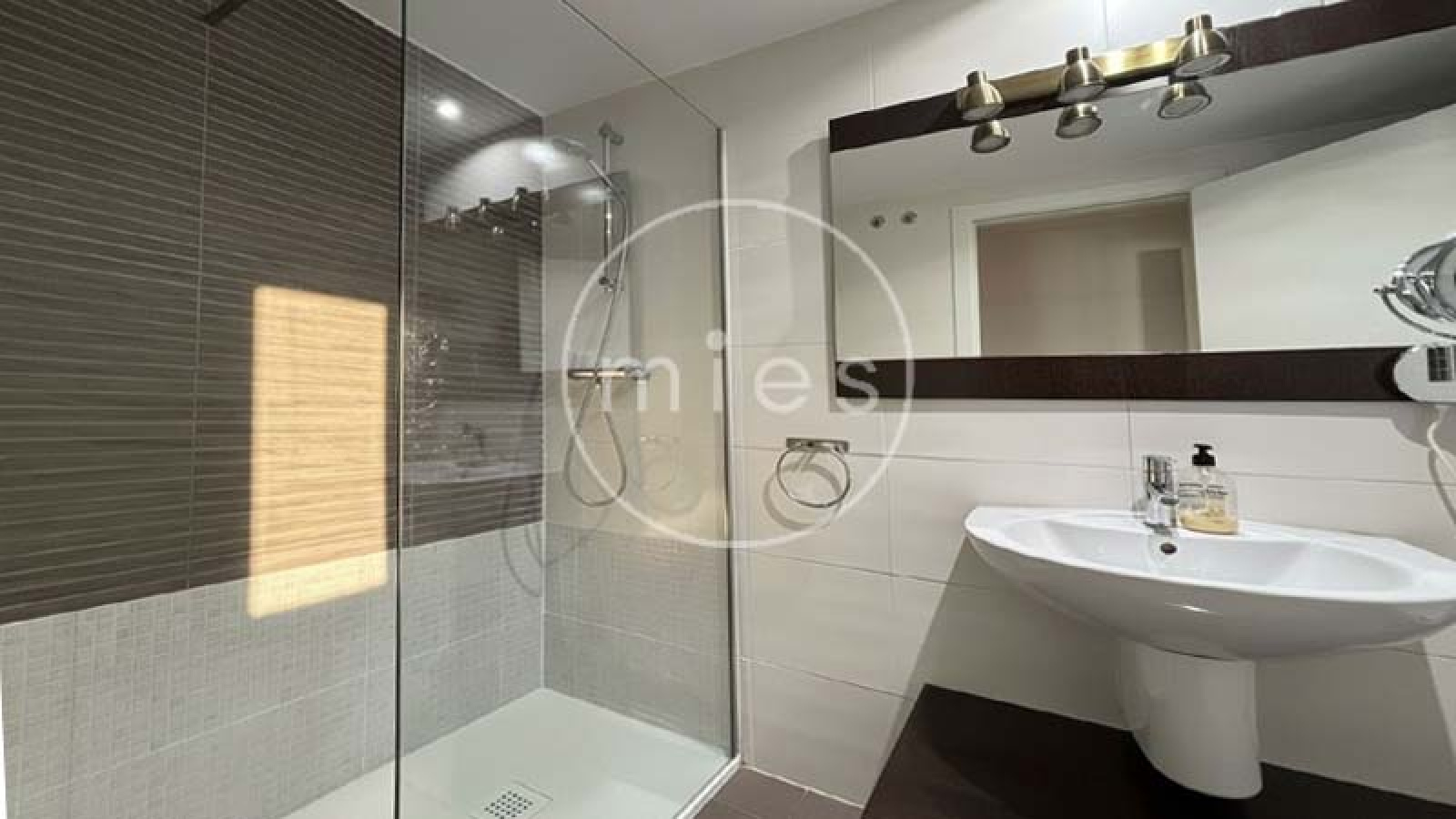 mies inmobiliaria alquila piso en paiporta