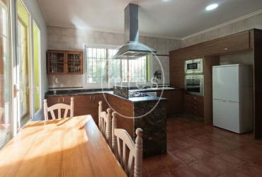 Mies Inmobiliaria, tu inmobiliaria en Valencia y alrededores. Encuentra pisos, casas y chalets en venta en Manises, Valencia y otras localidades.