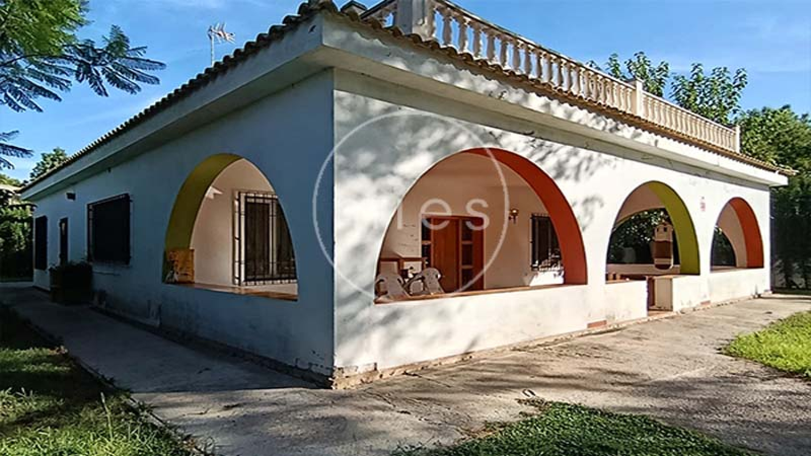 Mies Inmobiliaria, tu inmobiliaria en Valencia y alrededores. Encuentra pisos, casas y chalets en venta en Manises, Valencia y otras localidades.
