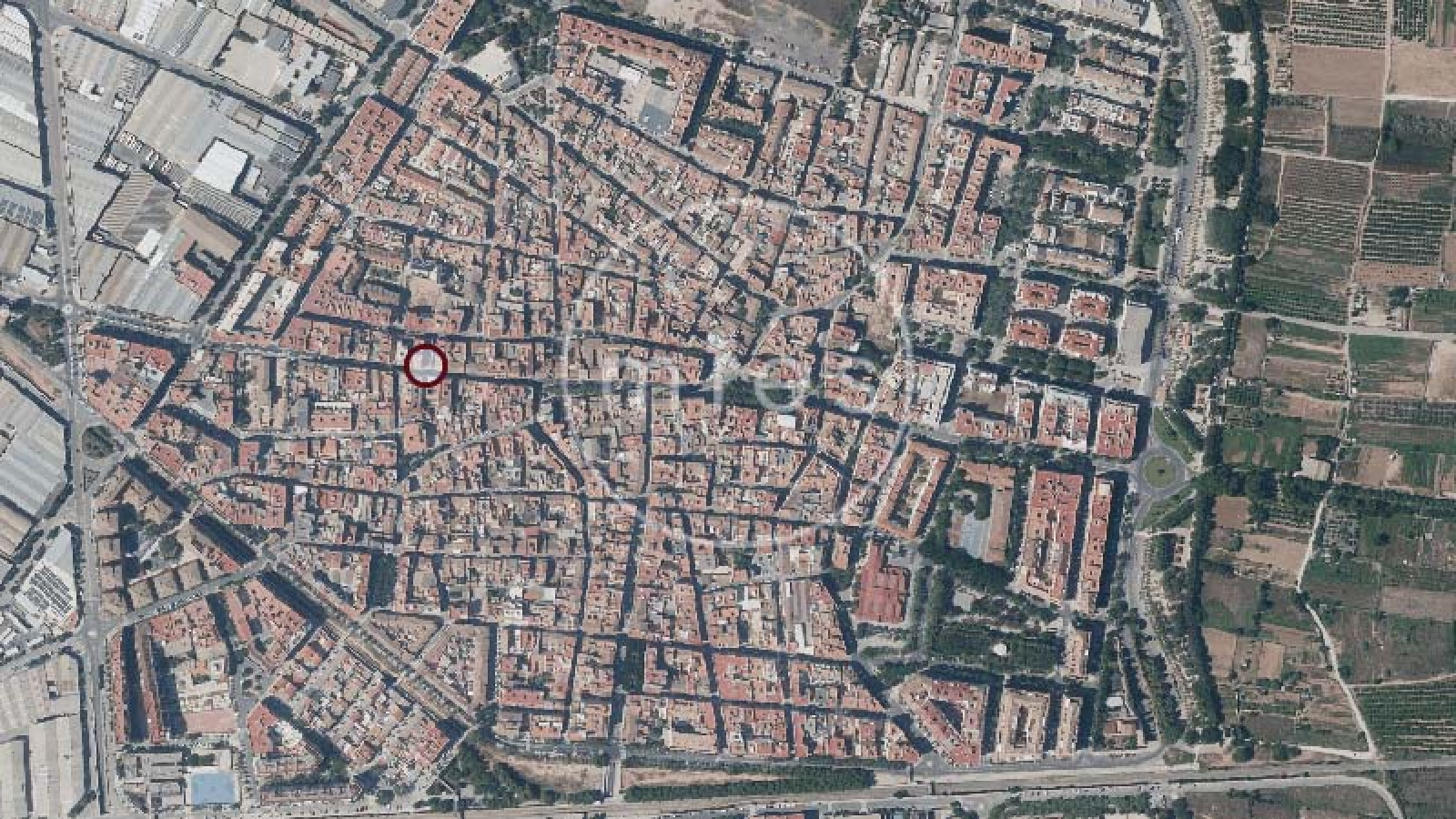 edificio en venta aldaya, inmueble para inversores, promoción obra nueva aldaya, edificio para rehabilitar, casa con solar grande aldaya, inversión inmobiliaria aldaya, terreno con salida a tres calles, masía para reformar