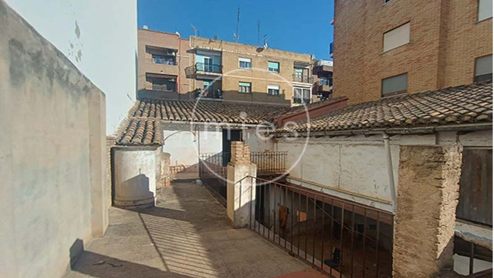 INMOBILIARIA MIES VENDES EDIFICIO EN  ALDAIA