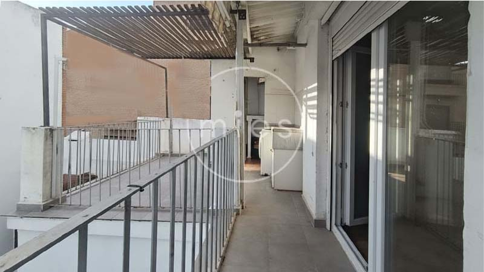 Mies inmobiliaria vende torrent  