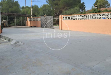 casa con piscina Montserrat, chalet Montserrat, casa en Montserrat Valencia, vivienda con piscina Montserrat, parcela 930 m2 Montserrat, casa de campo Montserrat, chalet con piscina Valencia, casa cerca del pueblo Montserrat, vivienda con terreno Montserrat, casa para fines de semana Montserrat, casa para vacaciones Montserrat, casa con terreno Valencia, Mies Inmobiliaria Montserrat