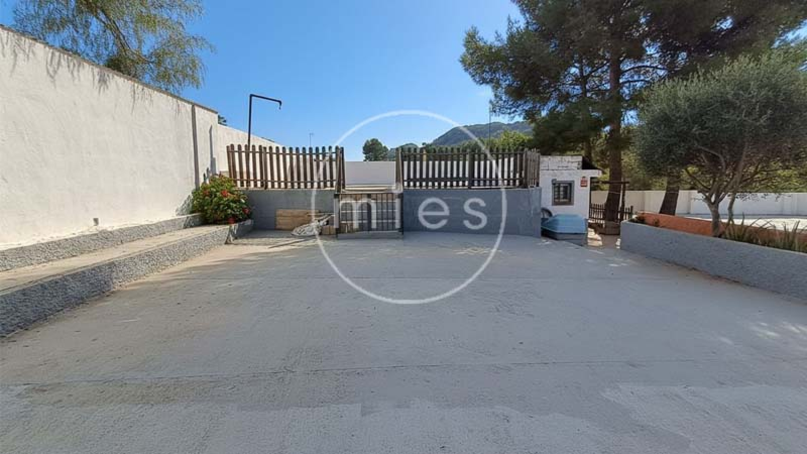 casa con piscina Montserrat, chalet Montserrat, casa en Montserrat Valencia, vivienda con piscina Montserrat, parcela 930 m2 Montserrat, casa de campo Montserrat, chalet con piscina Valencia, casa cerca del pueblo Montserrat, vivienda con terreno Montserrat, casa para fines de semana Montserrat, casa para vacaciones Montserrat, casa con terreno Valencia, Mies Inmobiliaria Montserrat
