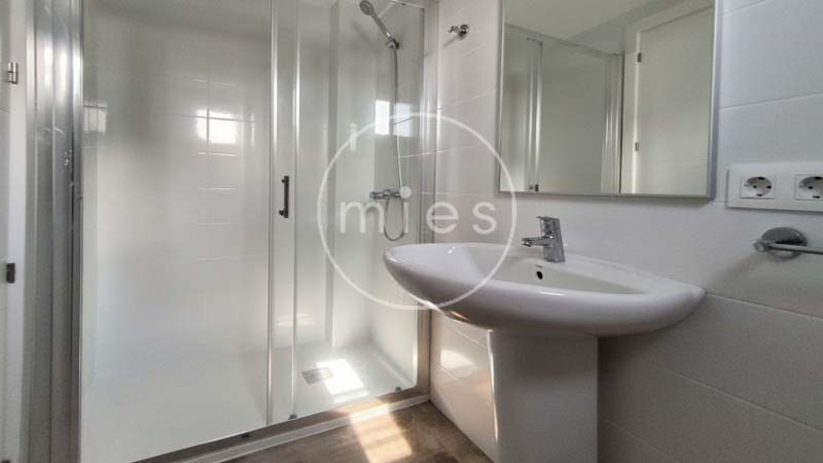 piso en venta Quart de Poblet, piso reformado Quart de Poblet, vivienda Barrio del Cristo, piso amueblado, piso con terraza, inversión inmobiliaria Quart de Poblet, comprar piso Quart de Poblet, Inmobiliaria MIES
 Copiar palabras clave