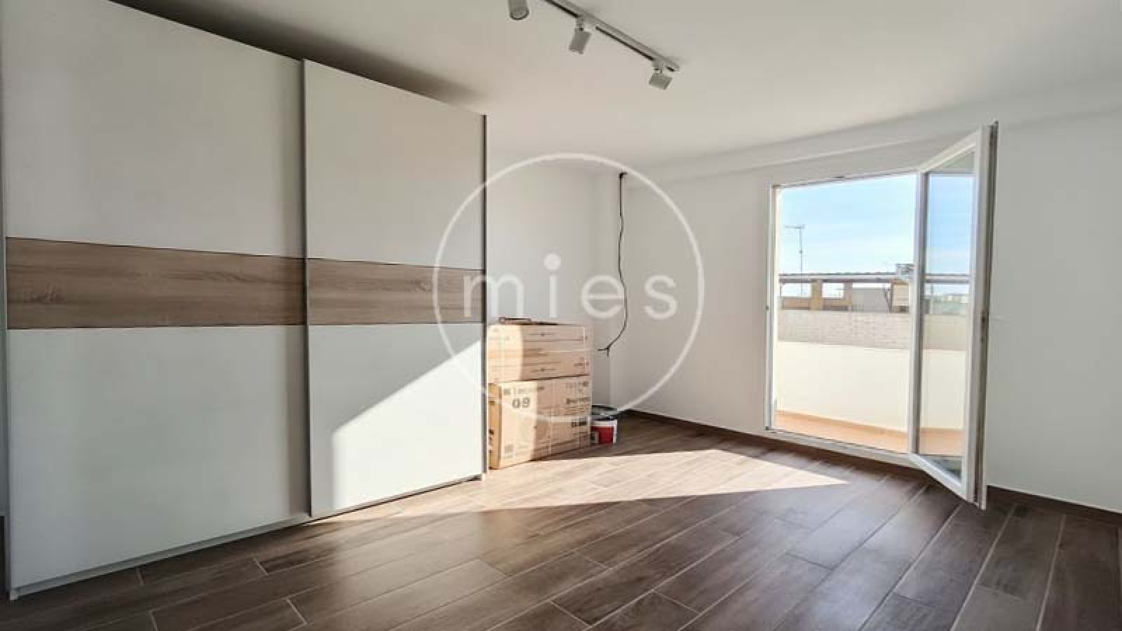 piso en venta Quart de Poblet, piso reformado Quart de Poblet, vivienda Barrio del Cristo, piso amueblado, piso con terraza, inversión inmobiliaria Quart de Poblet, comprar piso Quart de Poblet, Inmobiliaria MIES
 Copiar palabras clave